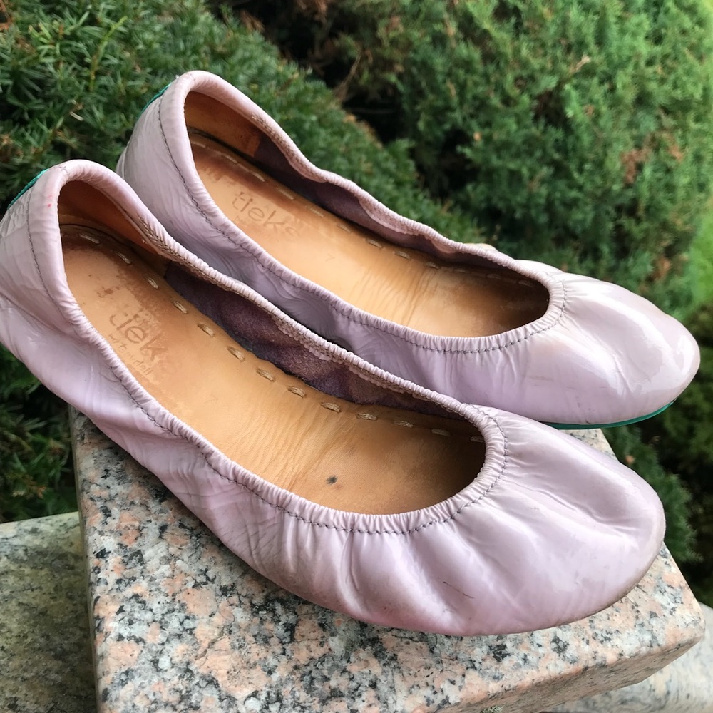 Lavender patent Tieks size 7